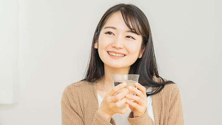 女性